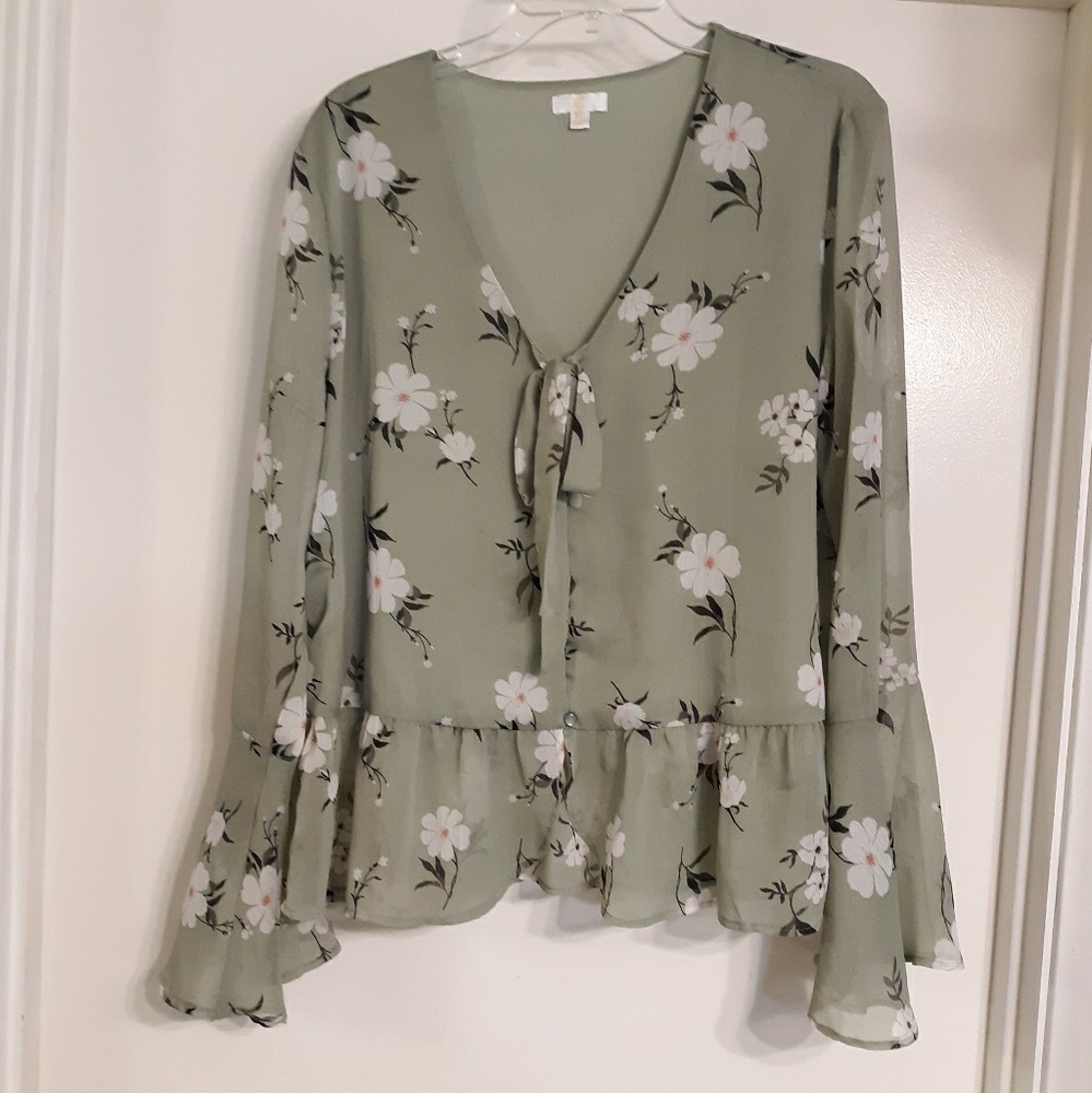 "C" RUFFLED GREEN BLOUSE WITH WHITE FLORAL